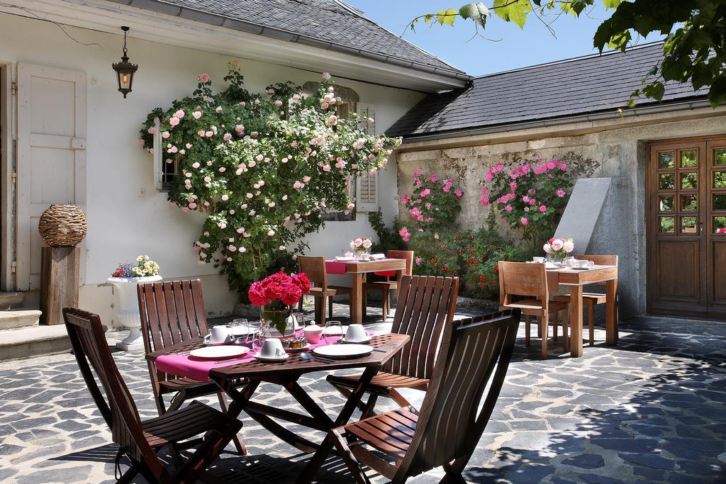 Les Saints Peres Hotel Montagnole Ngoại thất bức ảnh