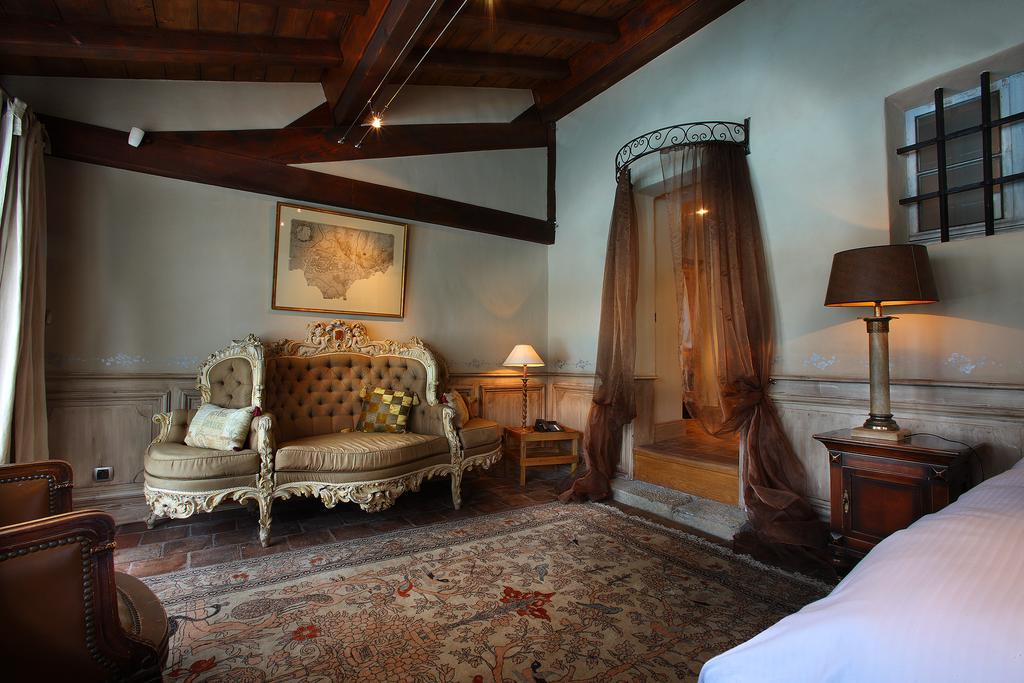 Les Saints Peres Hotel Montagnole Ngoại thất bức ảnh