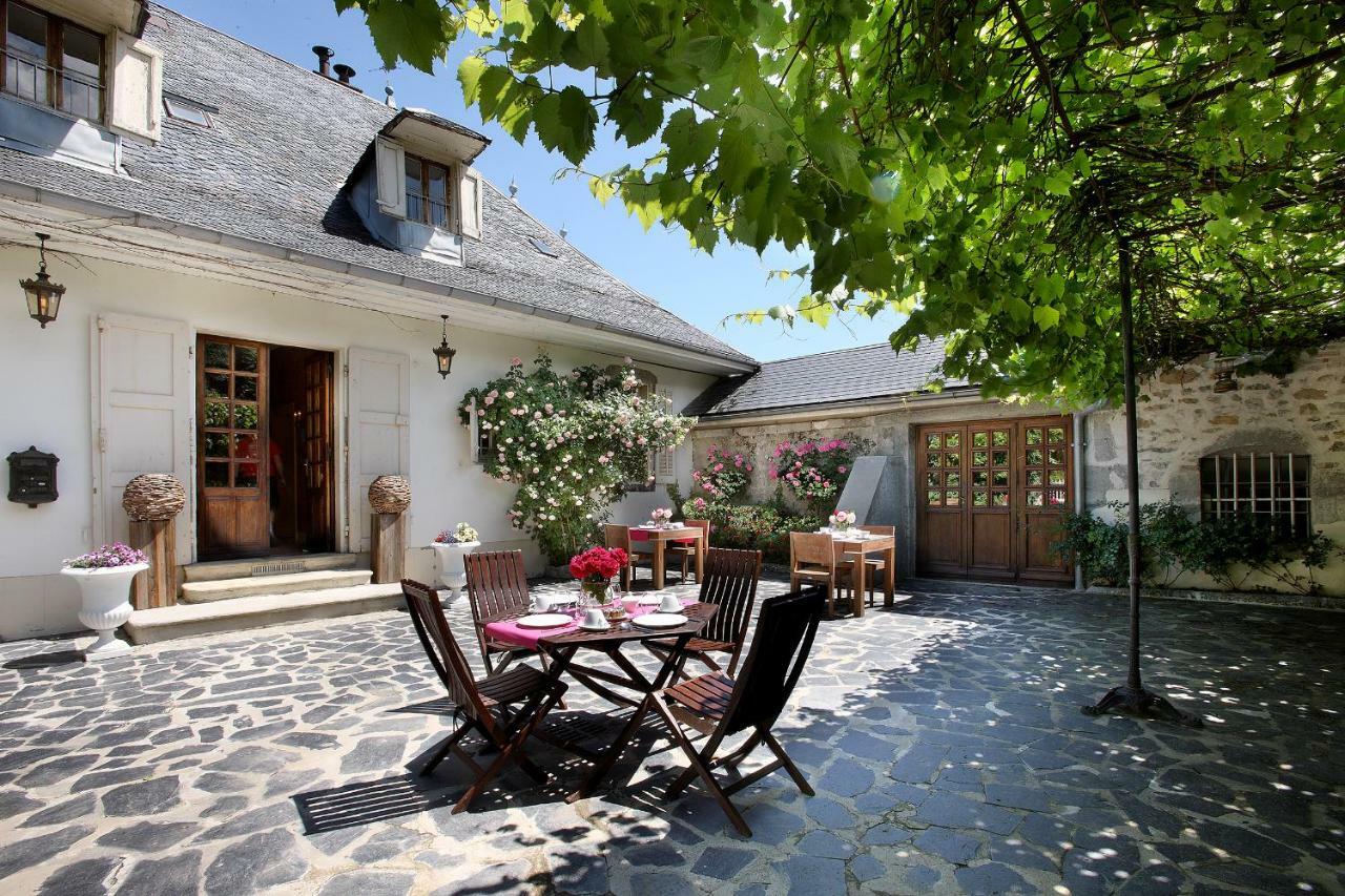 Les Saints Peres Hotel Montagnole Ngoại thất bức ảnh